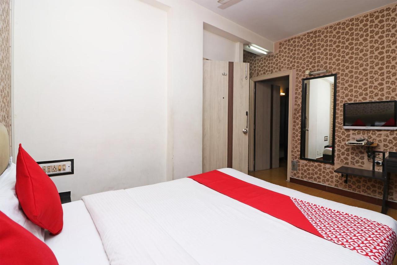 Hotel Oyo 4219 Ratnakar Residency Kalkuta Zewnętrze zdjęcie
